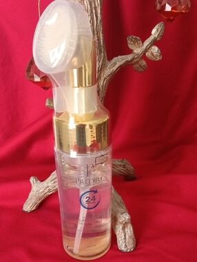 Prédire Facial Cleansing Foam with Brush Top - Clear & Gold